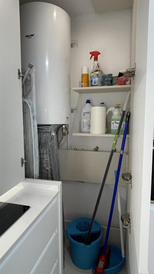 Piso de lujo en primera linea de playa y garaje Cádiz Exterior foto